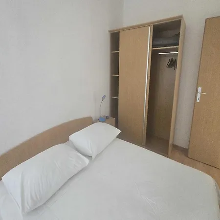 Mateo - One Bedroom - White * Vodice
